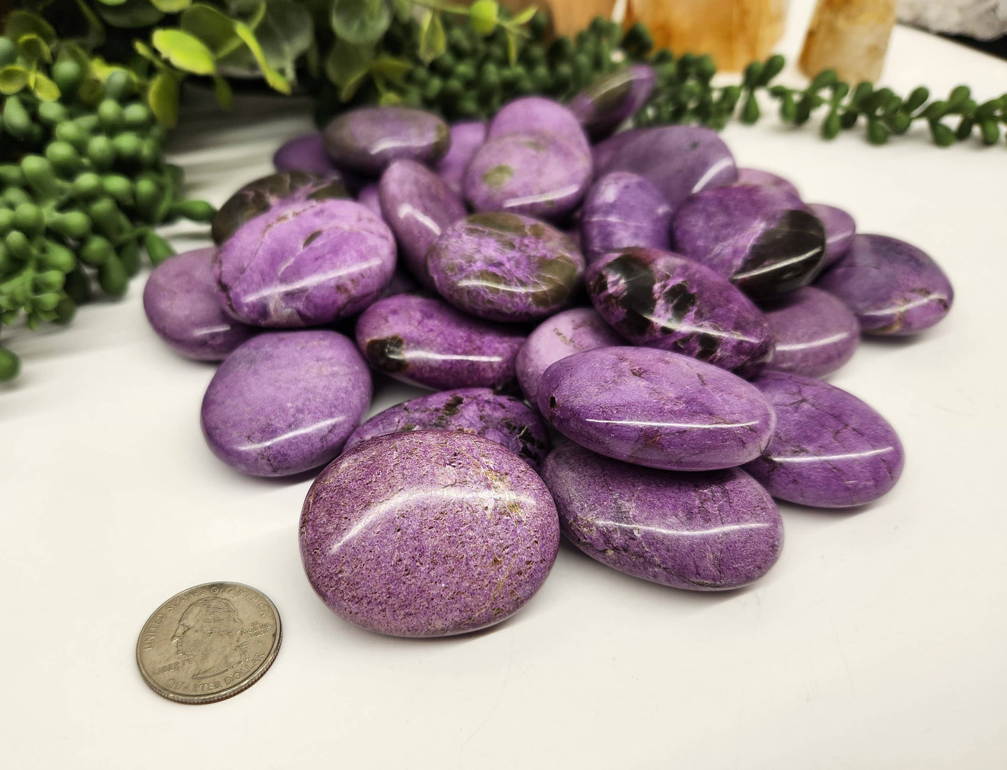 Stichtite Gemstone Palm Stones (45x35x15mm)