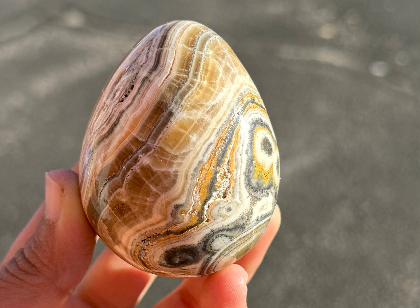 Bumblebee Calcite Eggs