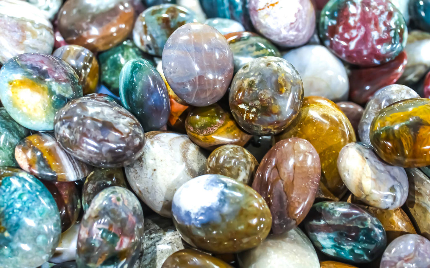 Ocean Jasper Gallets Pillow Palm Stone