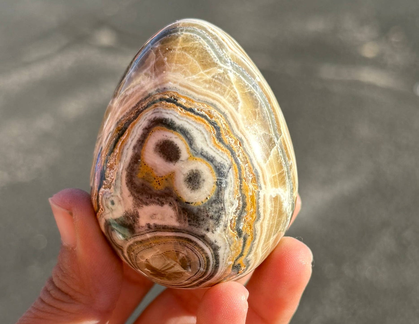 Bumblebee Calcite Eggs