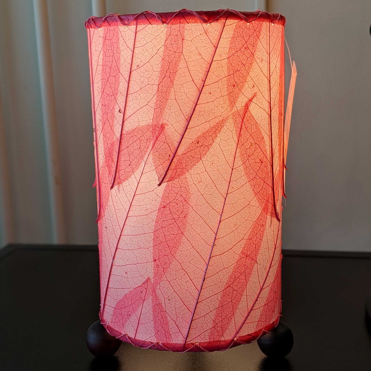 Mini Guyabano Pink Leaf Lamp